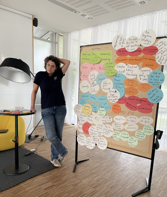 Sigrid Gramlinger looking overwhelmed by the result at the flipchart